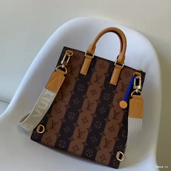 PLAT VUITTON CROSS LOUIS SAC 0604
